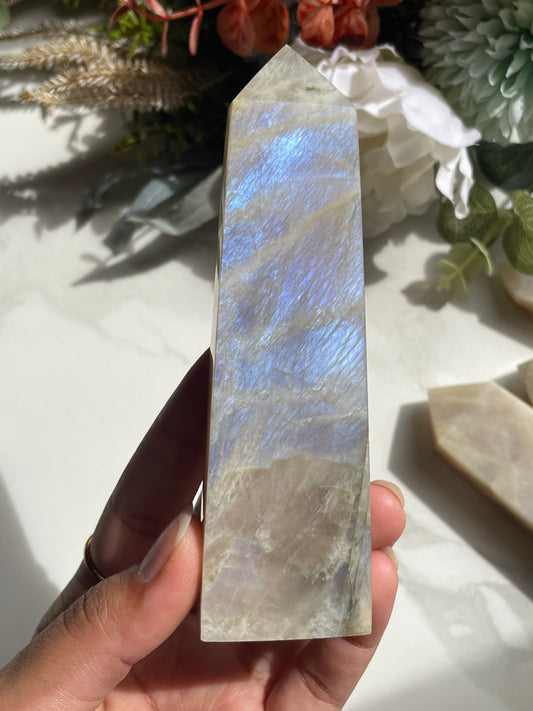 Moonstone Towers | حجر القمر