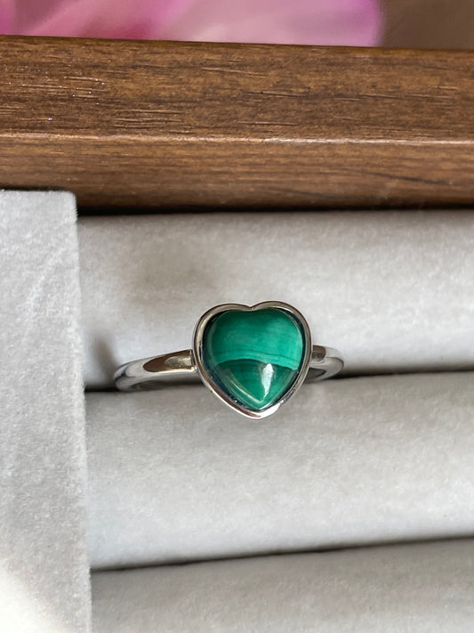 Malachite Heart Ring | Adjustable | ملاكيت