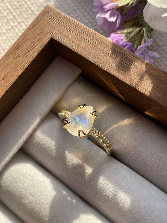 S925 Gold plated Moonstone Ring | Adjustable | خاتم حجر القمر