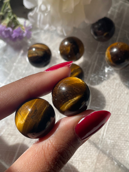 Mini Tiger Eye Sphere | عين النمر