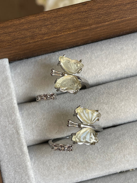 Yellow Fluorite Butterfly Ring | فلوريت الاصفر