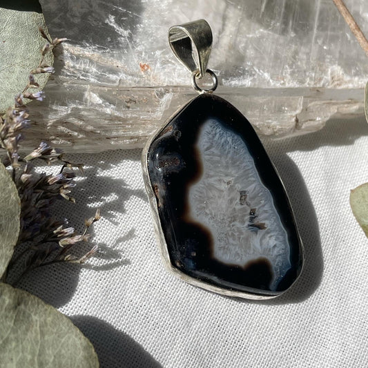 Black Agate Pendant S925 العقيق الأسود فضة إسترليني