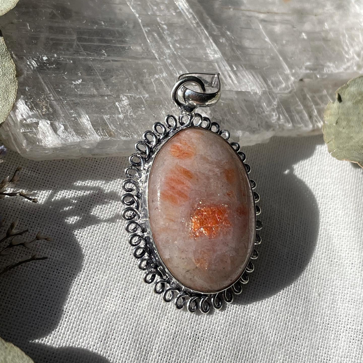Sunstone Pendant Sterling silver 925 حجر الشمس فضة إسترليني