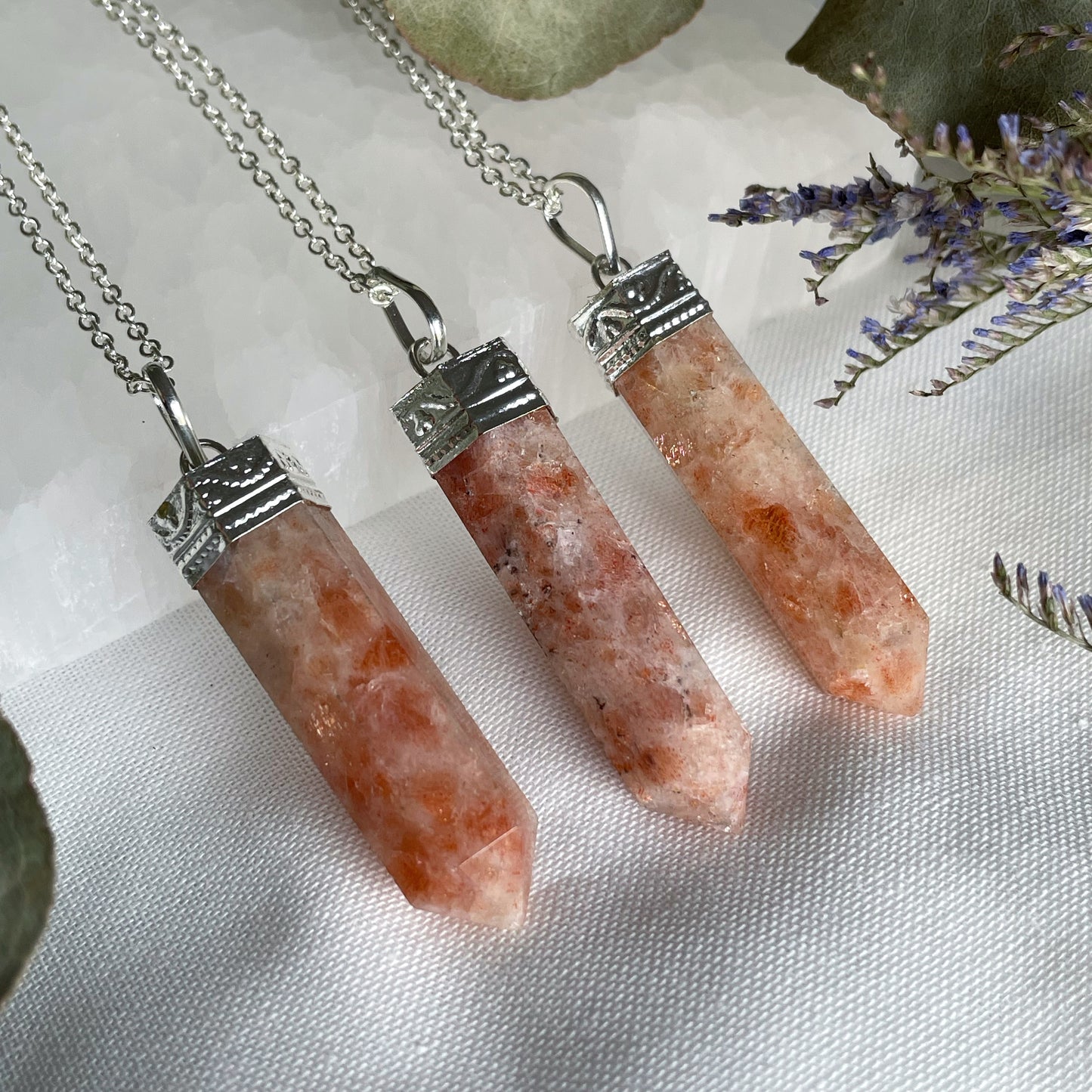 Sunstone Point Necklace Sterling Silver Plated حجر الشمس