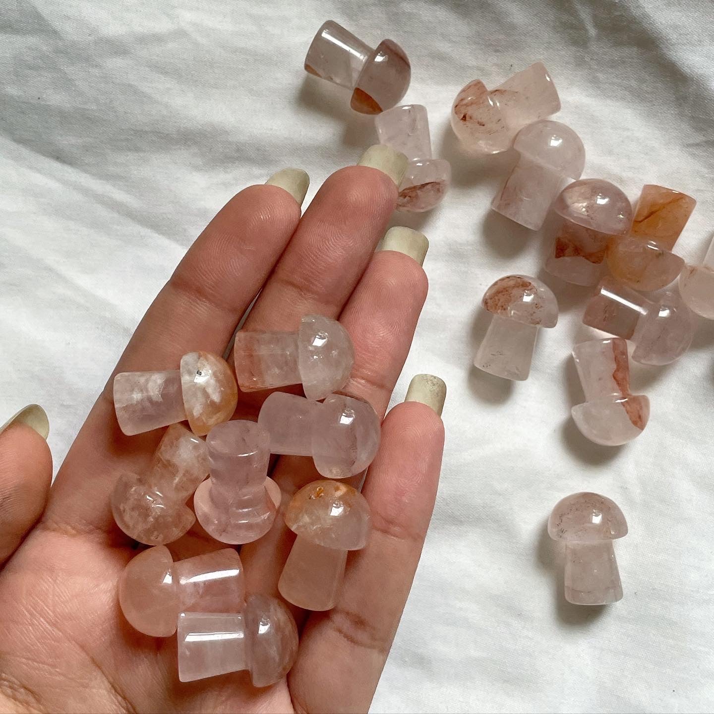 Fire Quartz Mini Mushroom | كوارتز الناري