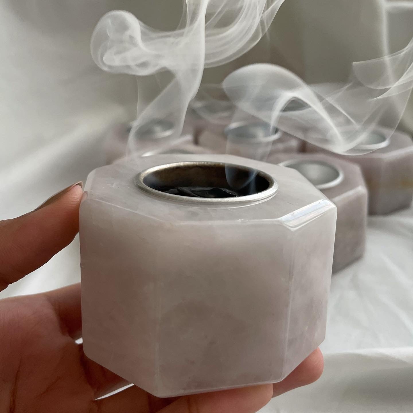 Rose Quartz Candle Holder | Mubkhar | مبخر حجر كوارتز الزهري