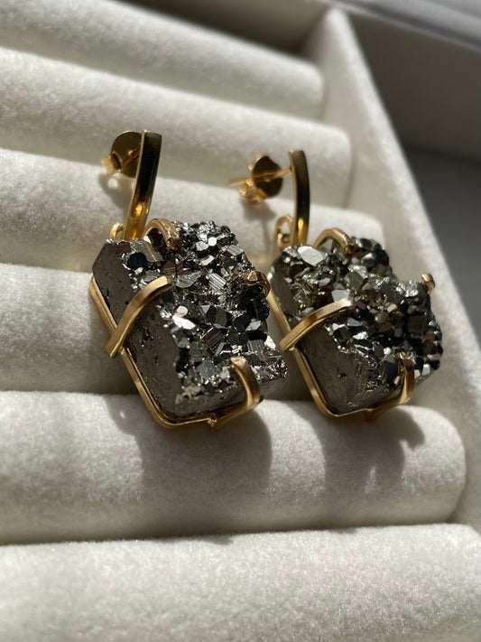 Pyrite Dropper Earring | بيريت