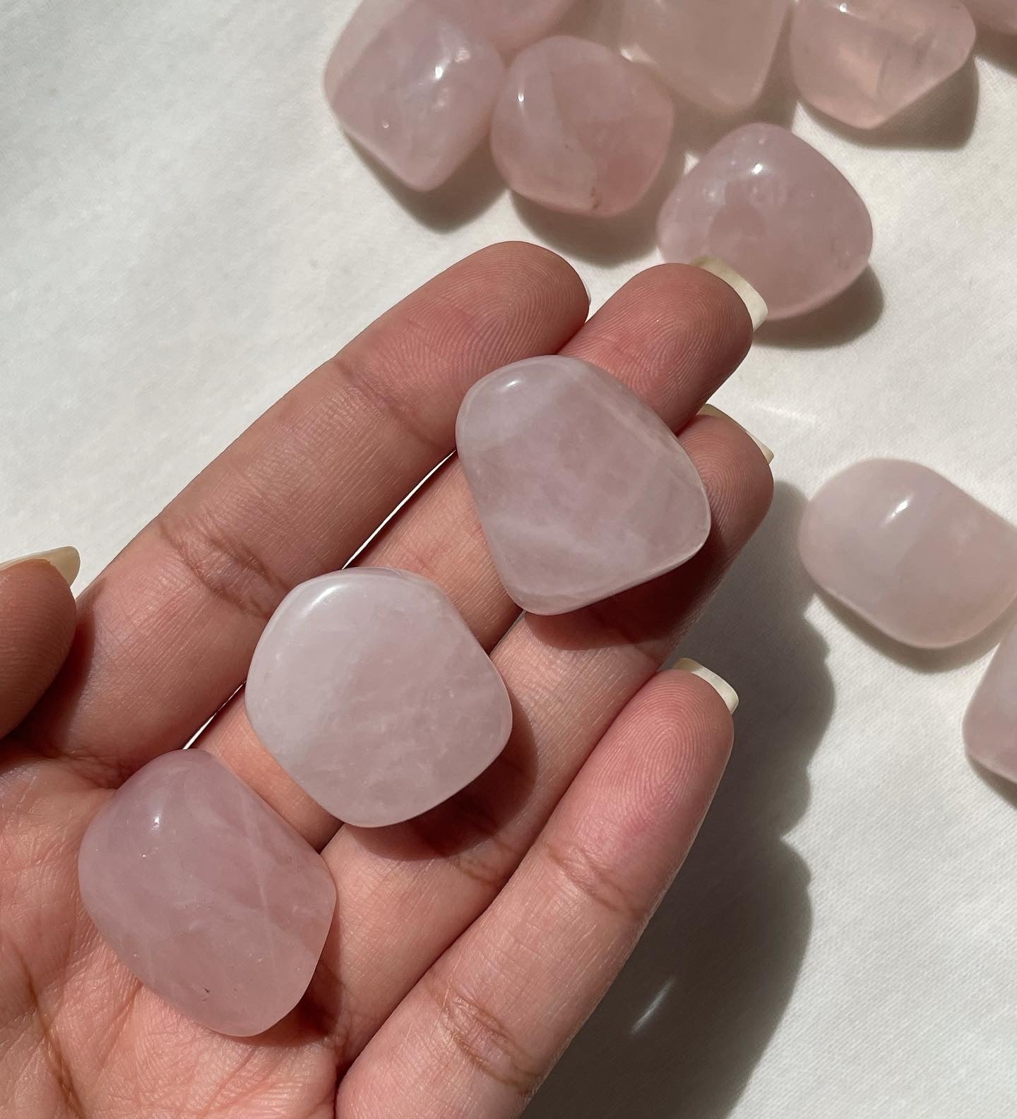 Rose Quartz Tumbles| كوارتز الزهري