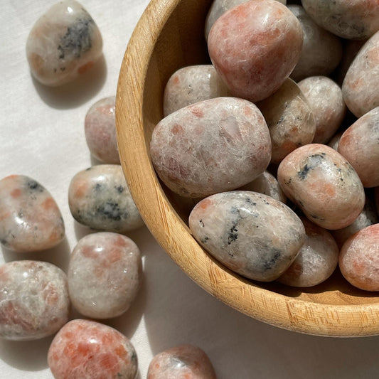 Sunstone Tumbles / حجر الشمس