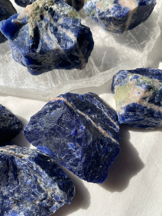 Raw Sodalite | سودالايت الخام