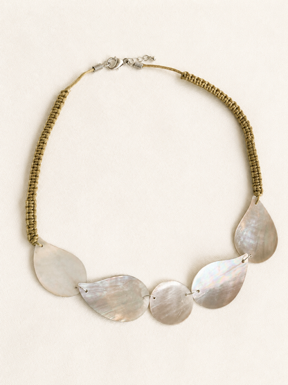 Mother of Pearl Shell necklace