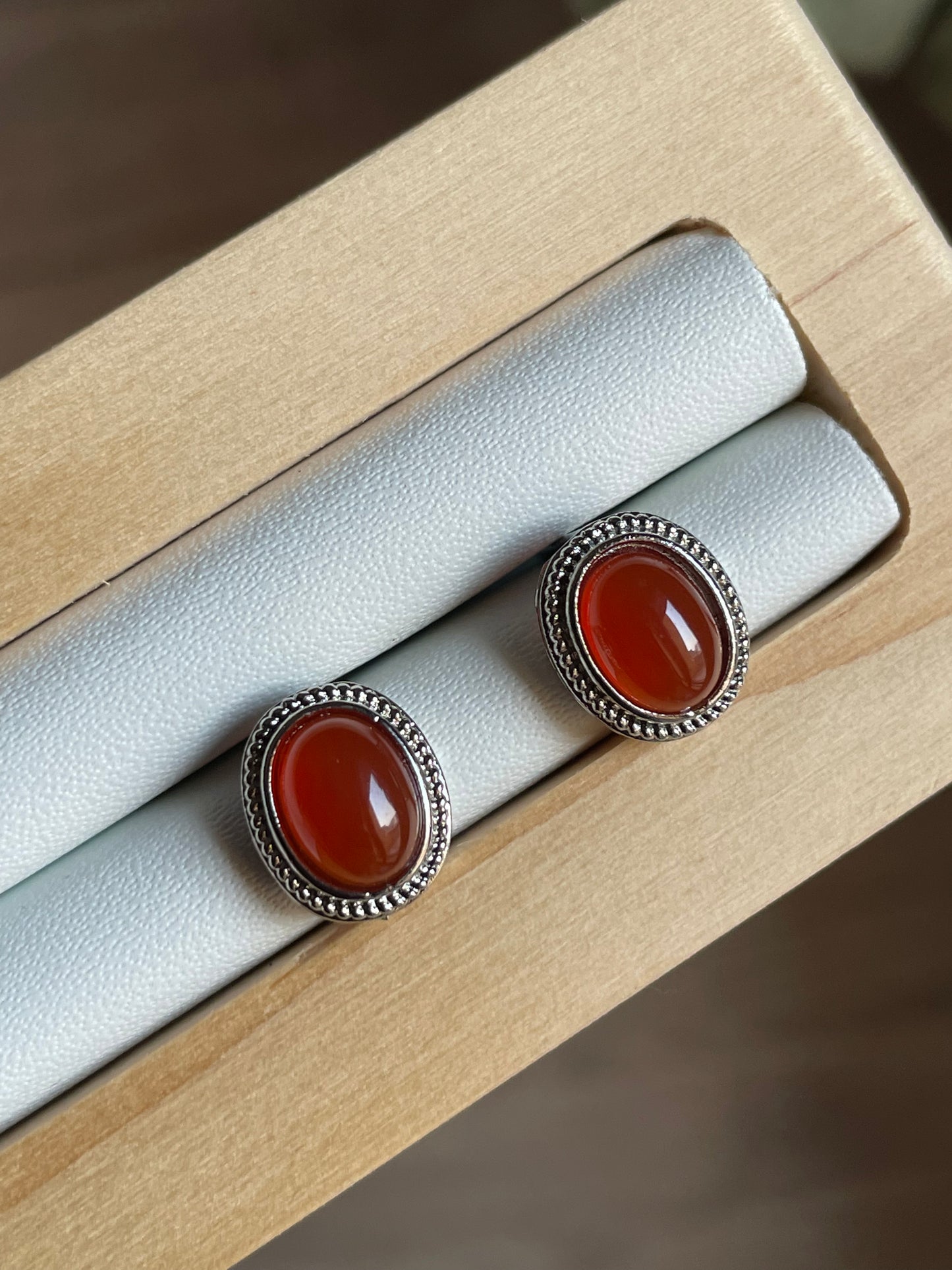 Red Carnelian Earring | كارنيليان الاحمر - العقيق الاحمر