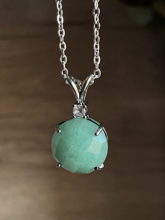 Green aventurine Necklace | الافنتورين الاخضر