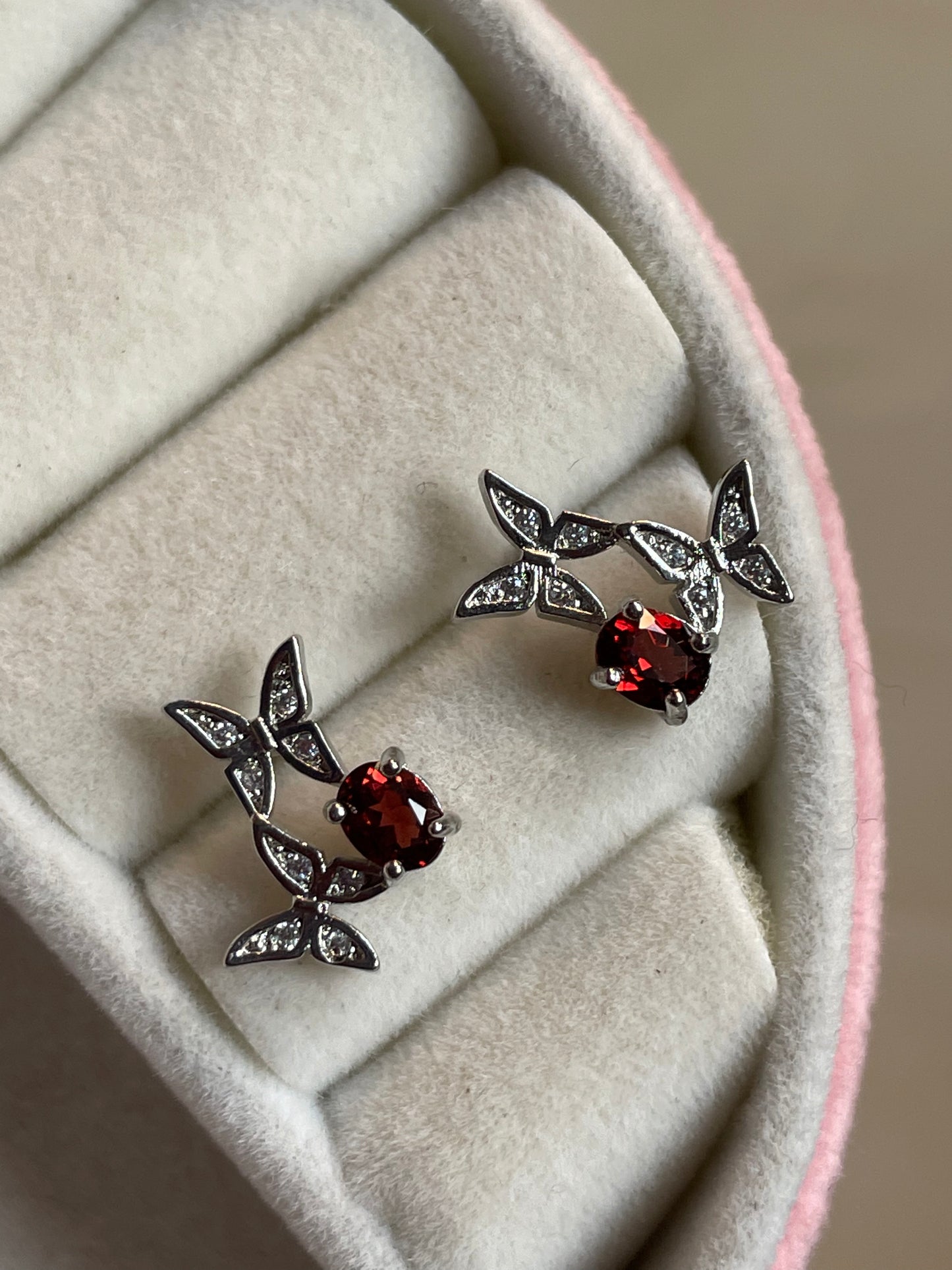 Garnet Butterfly Earring | جارنيت
