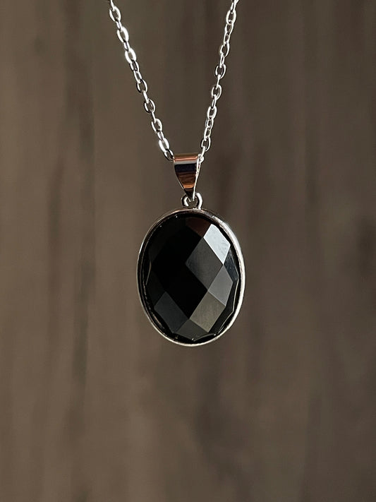 Black Agate Necklace | العقيق الأسود