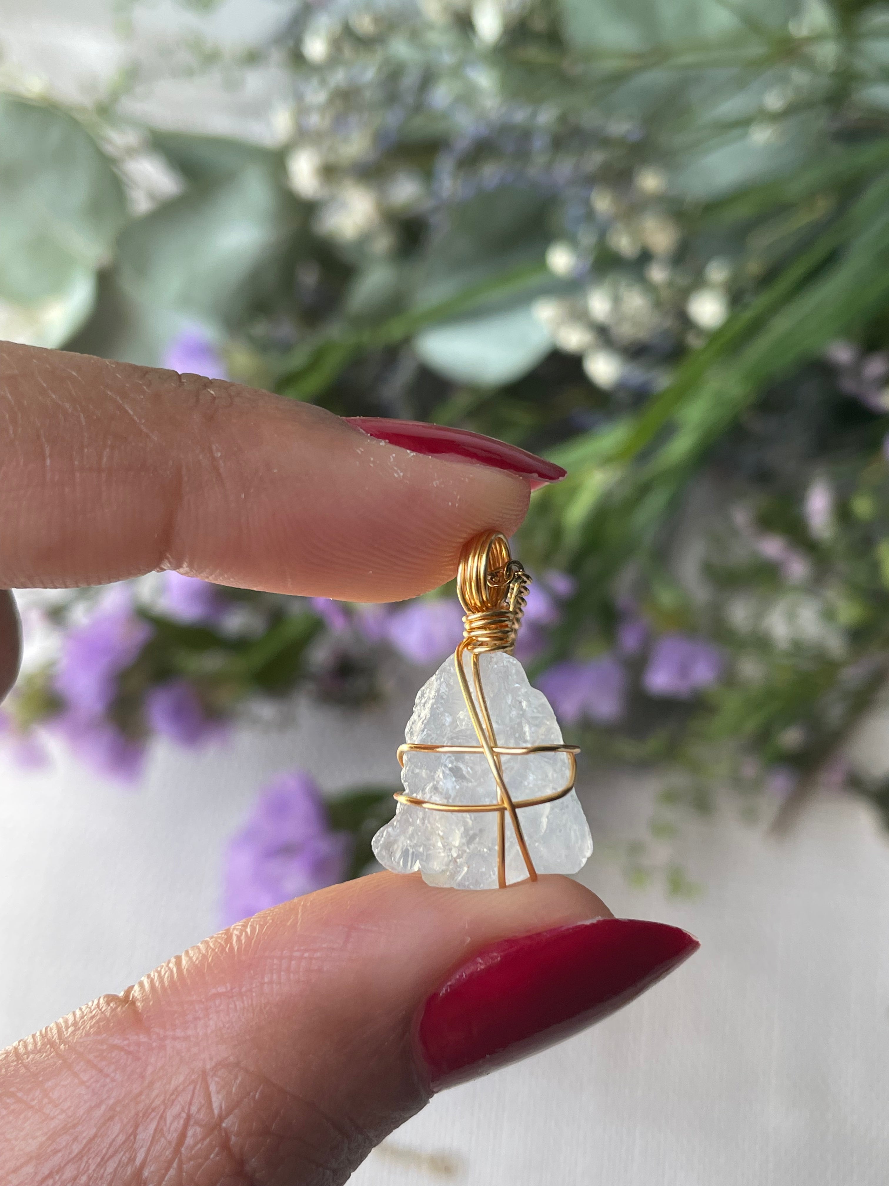 Raw Celestite Necklace | السيليستيت