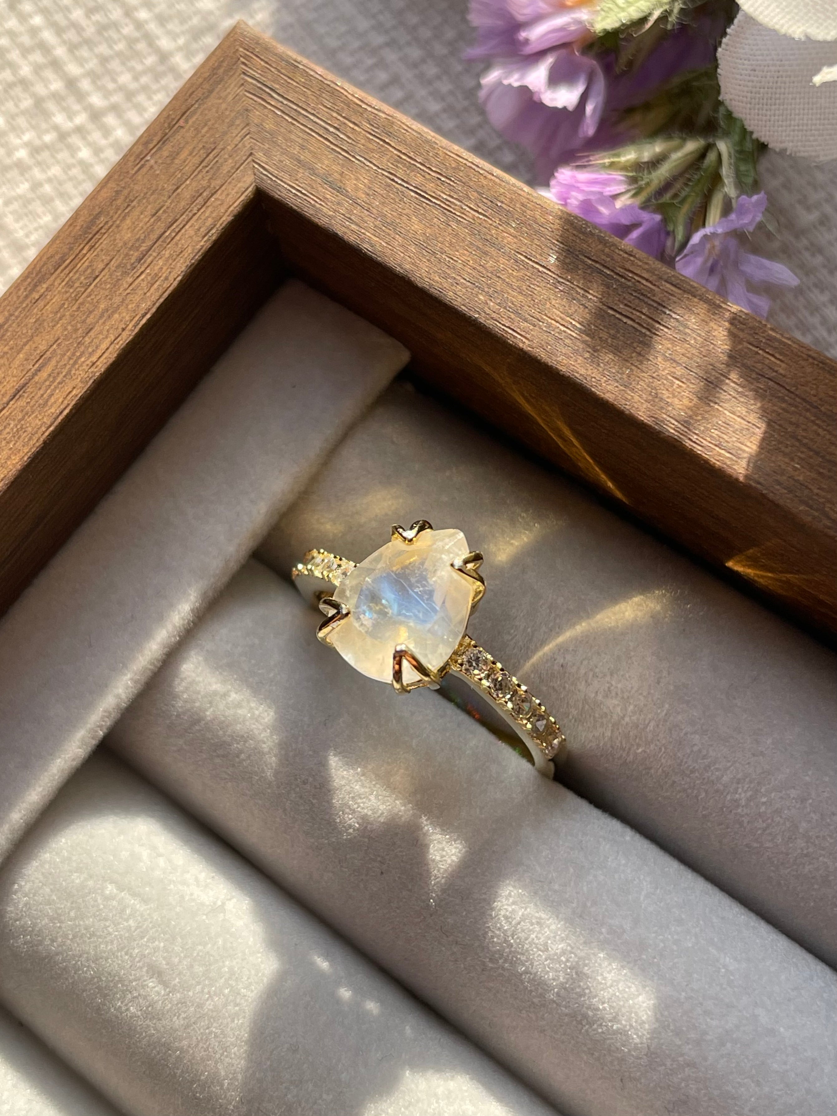 S925 Gold plated Moonstone Ring | Adjustable  | خاتم حجر القمر