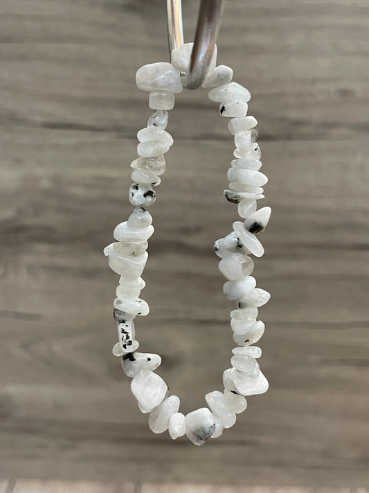 Moonstone Chip Bracelet | حجر القمر