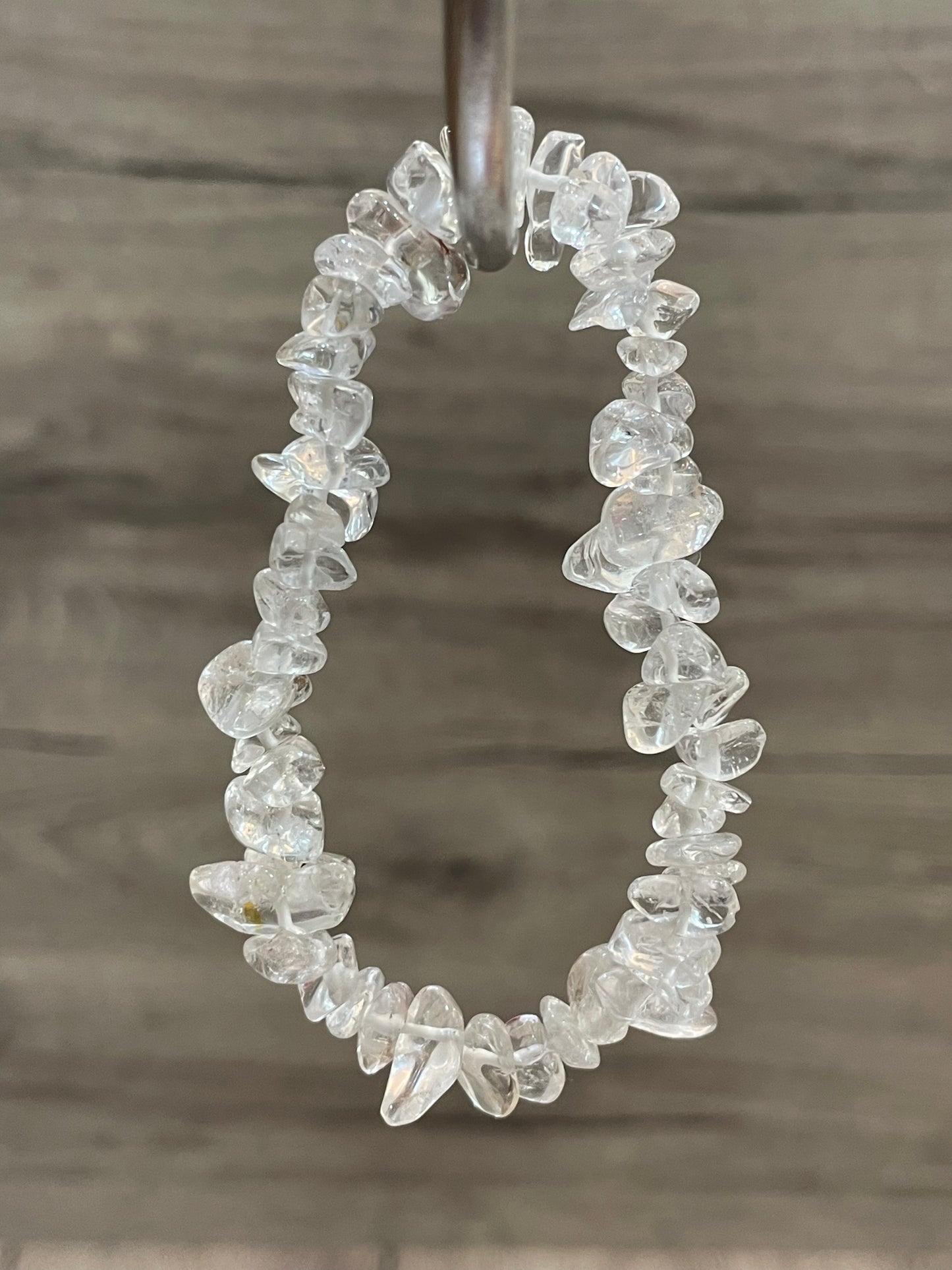 Clear Quartz Chip Bracelet | كلير كوارتز