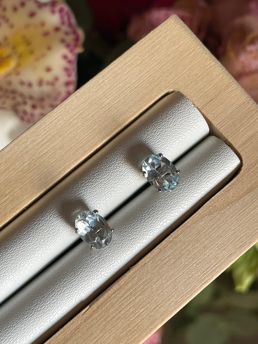 Topaz Stud Earring | توباز