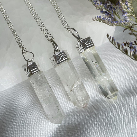 Clear Quartz Point Necklace Sterling Silver Plated  حجر المرو - كوارتز الصافي مطلي فضة استرليتي