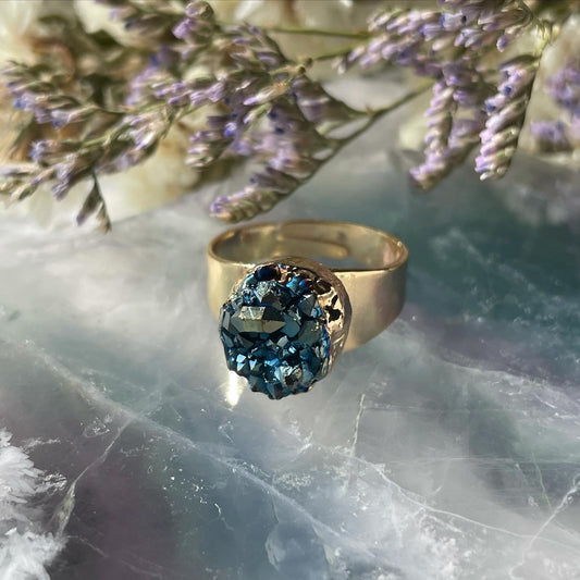 Raw Titanium Aura Quartz Ring Gold Plated | Adjustable | تيتانيوم أورا كوارتز