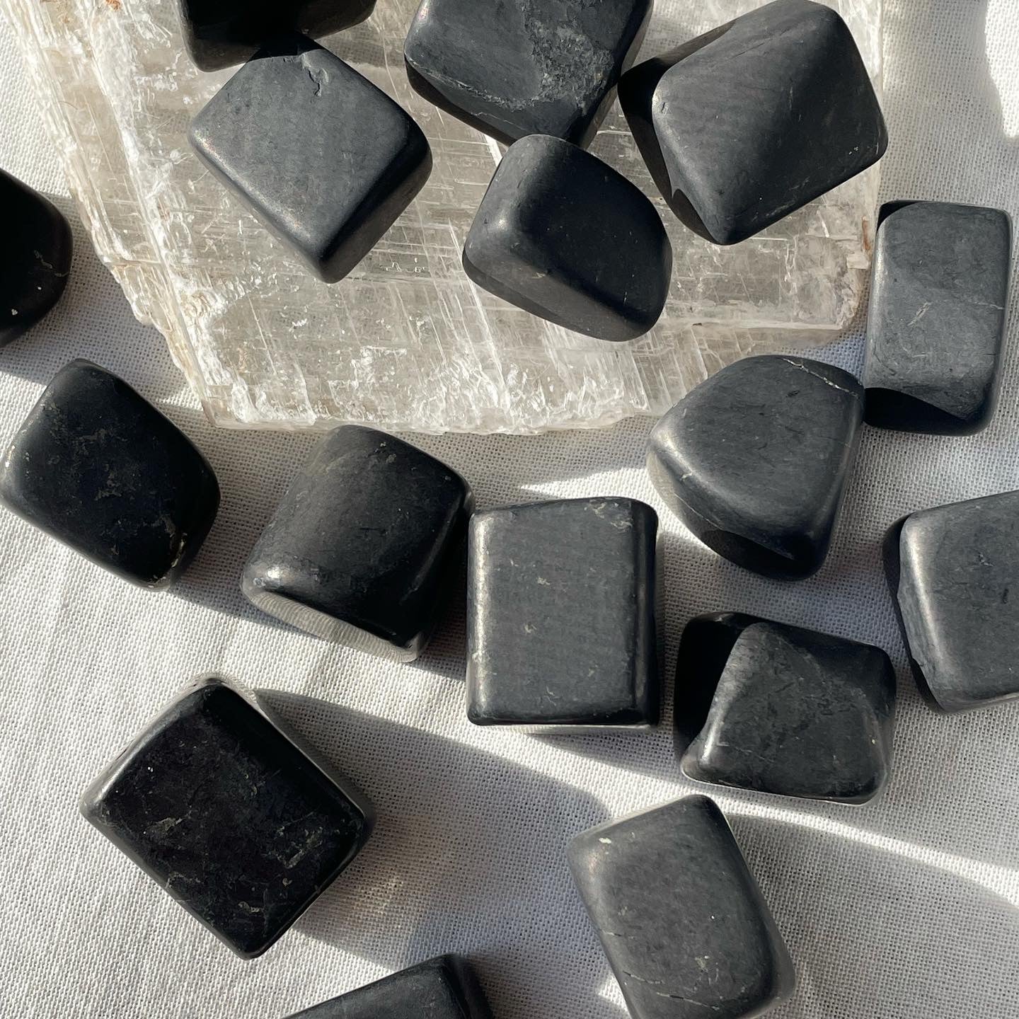 Shungite Tumbles - petrovsky shungite [ Type II ] | شونجايت