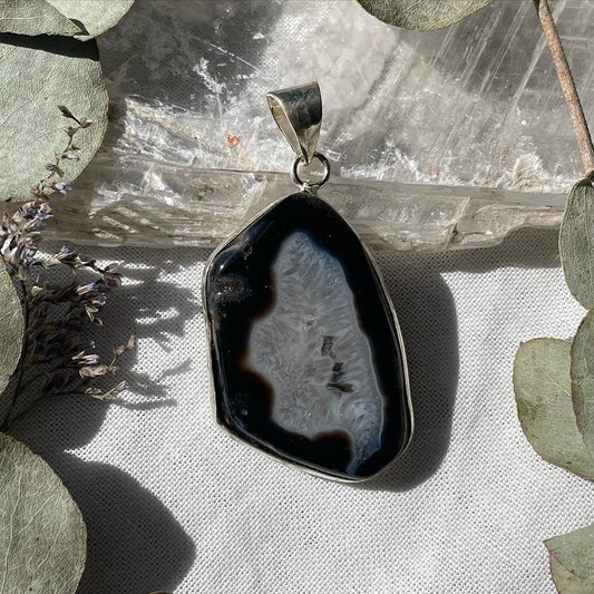 Black Agate Pendant S925 العقيق الأسود فضة إسترليني
