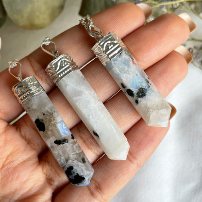 Moonstone Point Necklace Sterling Silver Plated حجر القمر