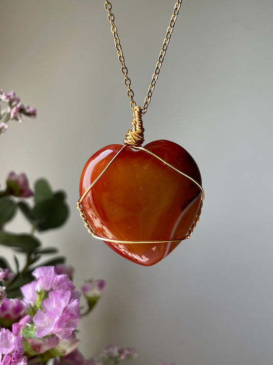 Carnelian Heart Necklace | كارنيليان - العقيق الاحمر