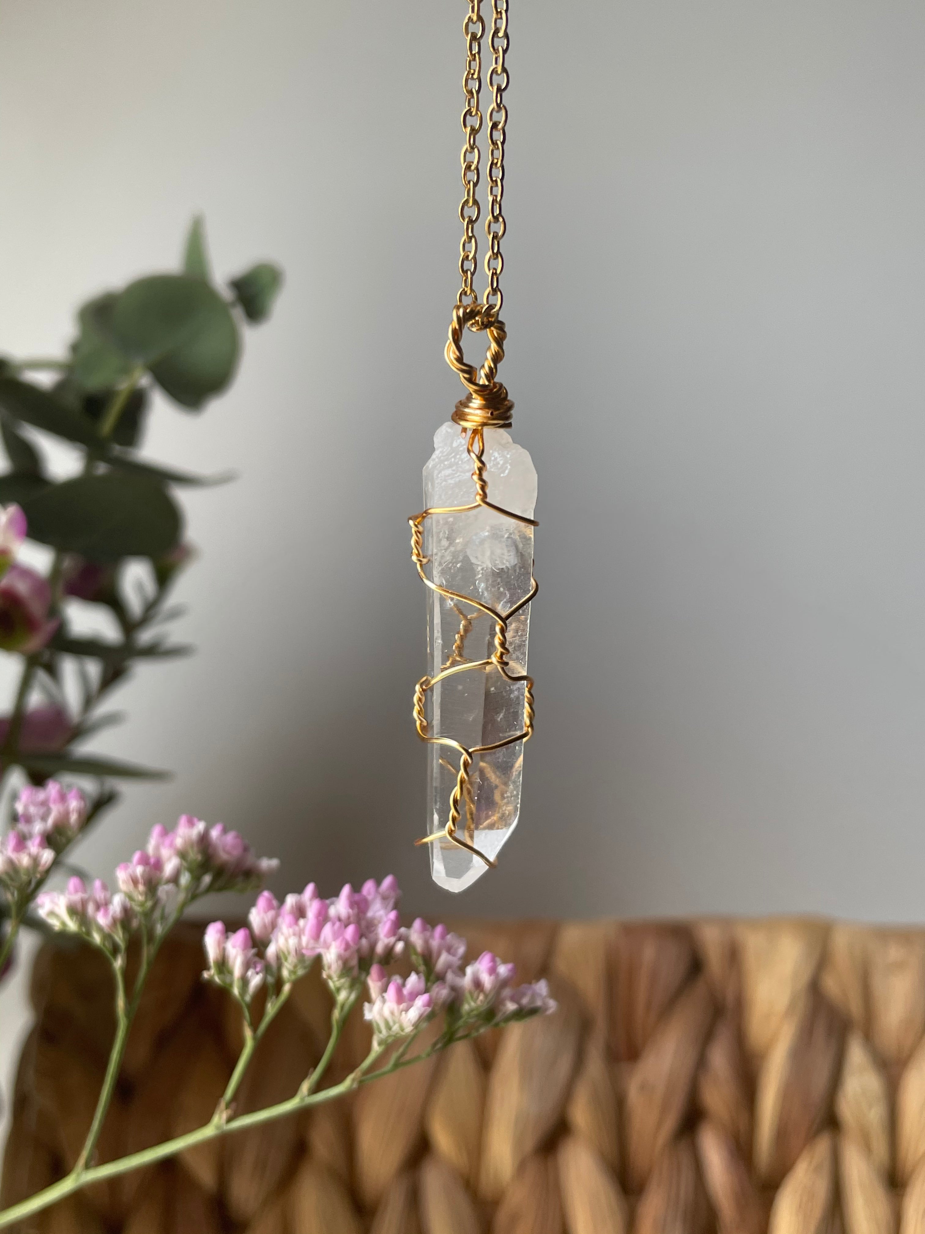 Clear Quartz Necklace |  المرو - كوارتز الصافي