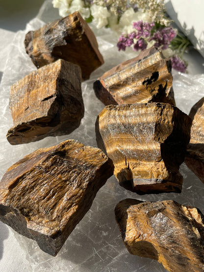 Raw Tiger Eye | عين النمر الخام