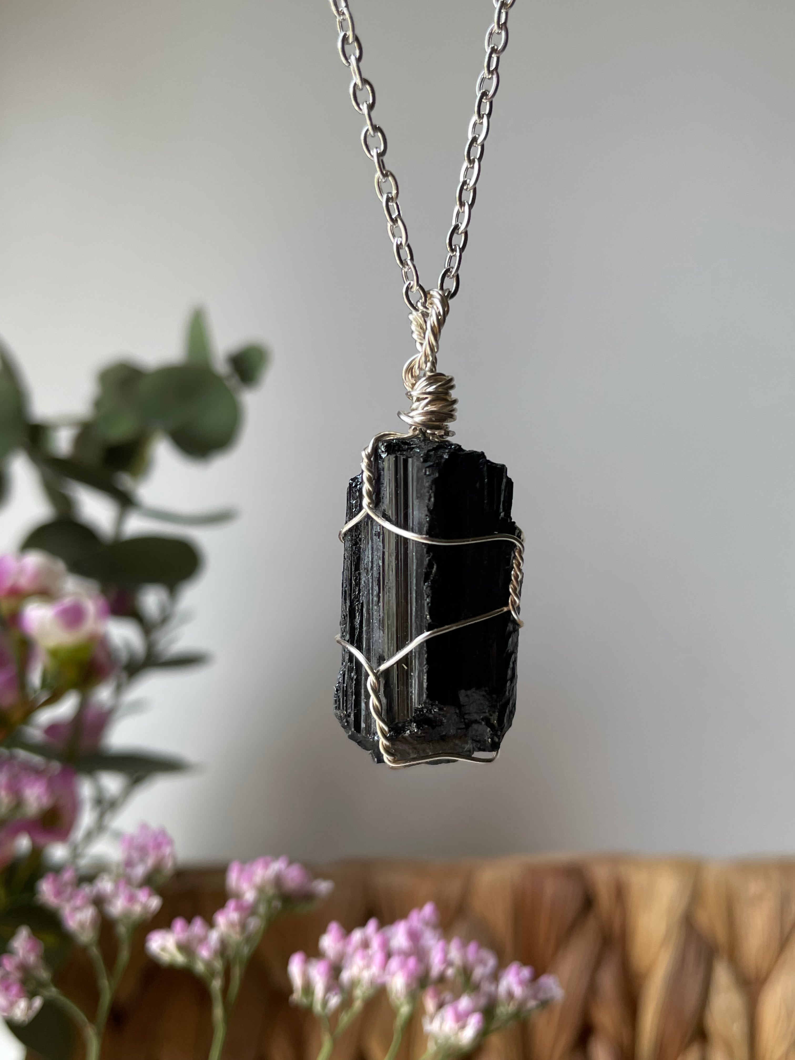 Raw Black Tourmaline Necklace | التومالين الاسود