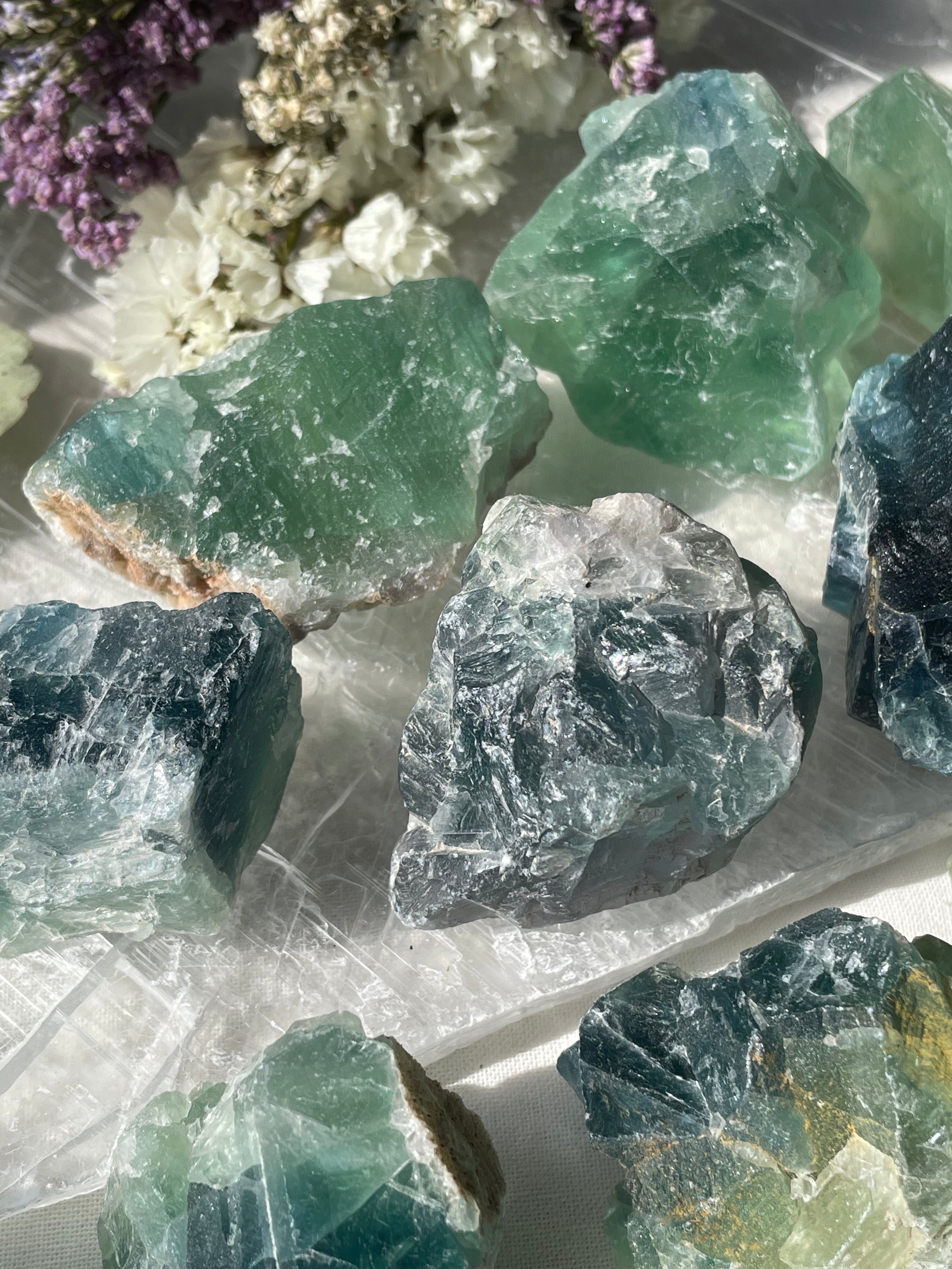 Raw Green Fluorite | فلوريت الاخضر الخام
