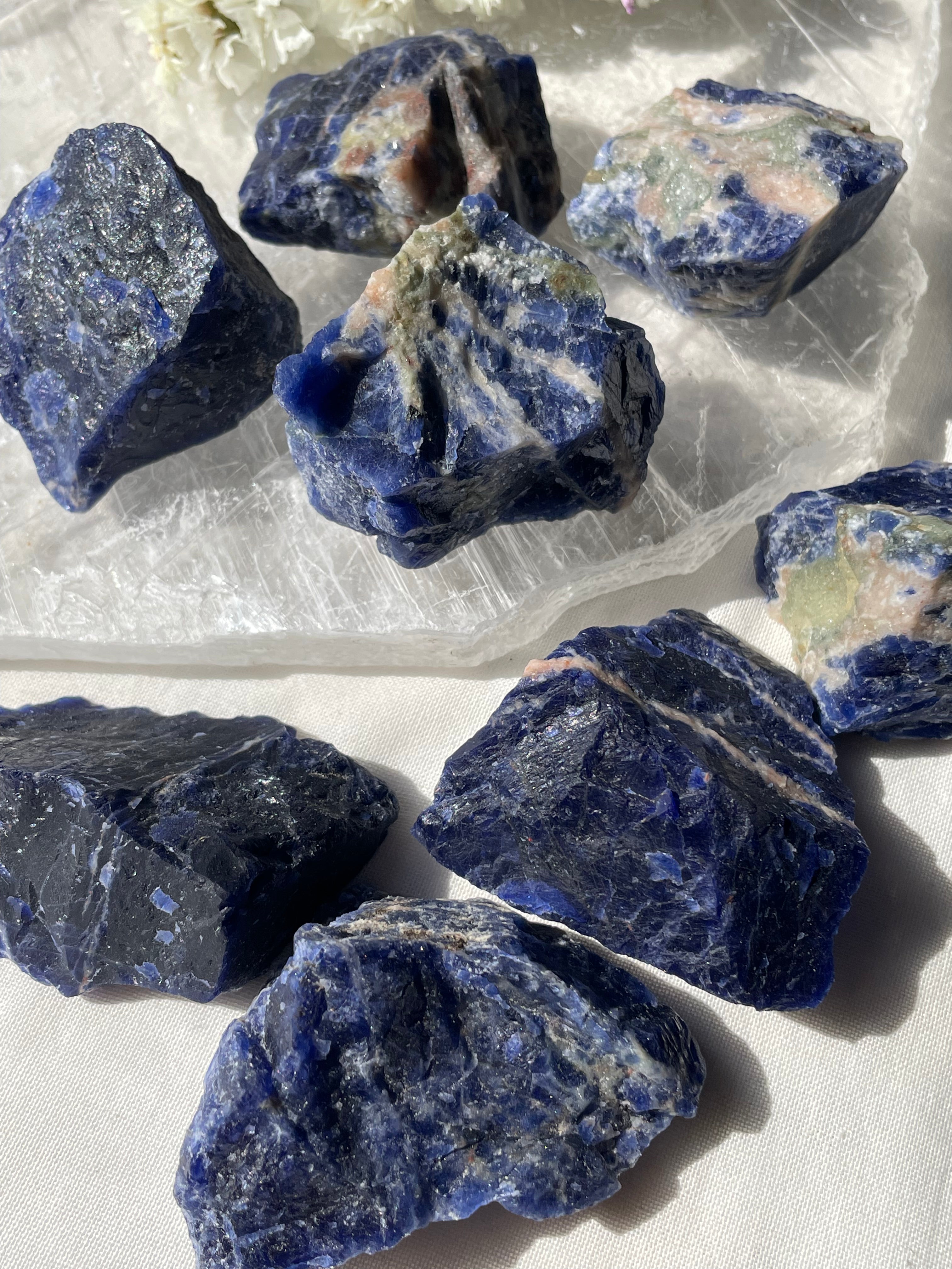 Raw Sodalite | سودالايت الخام