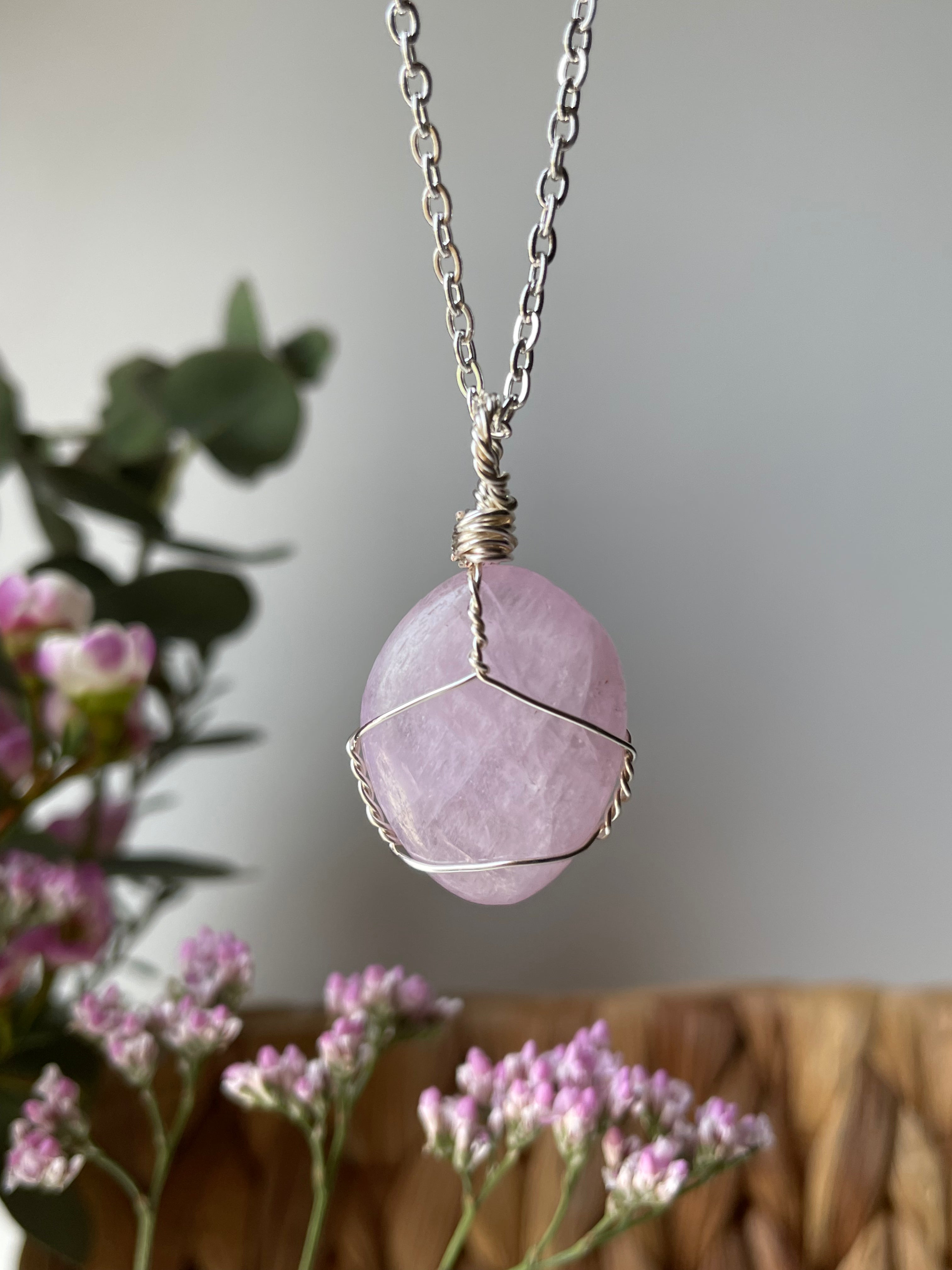 Kunzite Necklace | كونزيت
