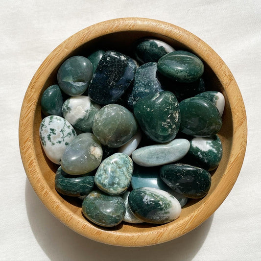 Moss Agate Tumbles / عقيق الطحلب